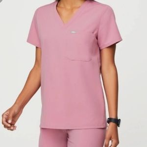 FIGS Chalk Pink Catarina Scrub Top MEDIUM